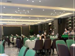 大堂-刘胖子家常菜·蹄花焖藕(兴业店)