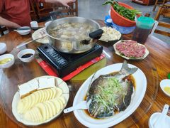 -银峰农庄·特色烧鸡·鲜无花果浸鸡