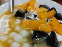 -佰搭果·广式茶餐厅(西华路店)