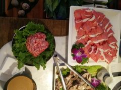 -尚尚仙·酸汤猪手·猪肚鸡火锅(华联万柳购物中心店)