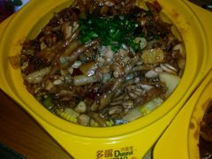 -多嘴肉蟹煲(万达店)