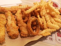 -必胜客(东大桥店)