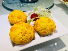 酥皮菠萝叉烧焗餐包-翠园(北京王府中环店)