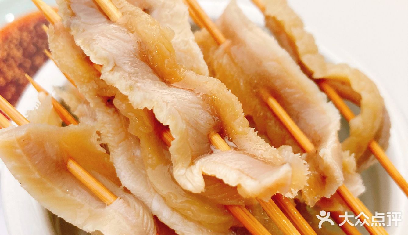 三十多年的烧烤老店,大粒的孜然撒料很够味!