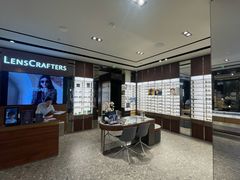 -LensCrafters亮视点·OAKLEY精选(静安嘉里中心店)