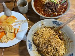 -丁丁猫重庆小面(徐州路店)