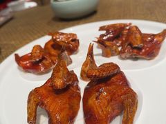 脆皮乳鸽-新荣记(西溪湿地店)