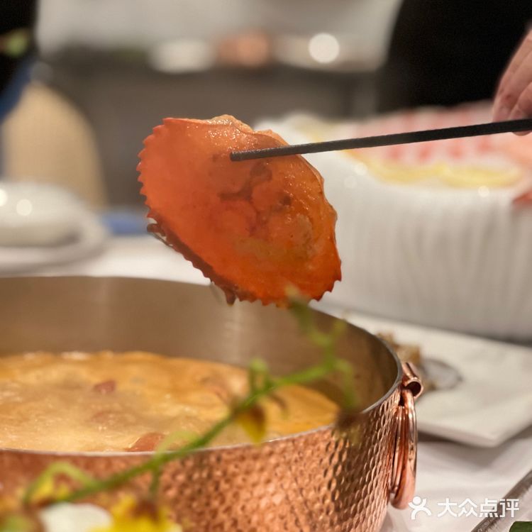 约会必打卡港式火锅界的香奶奶登陆上海啦🫕