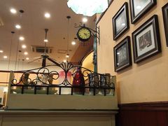 -玛格萝妮比萨屋(四平店)