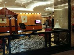 -深圳富苑皇冠假日套房酒店