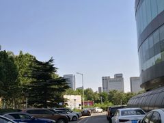 -锦江富园大酒店-停车场