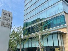 -Apple零售店(华贸购物中心店)