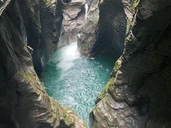 -蝶舞清江·恩施地心谷景区