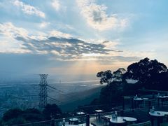 -草山夜未眠景观餐厅