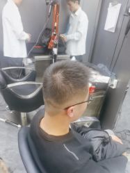 -米可造型烫发染发