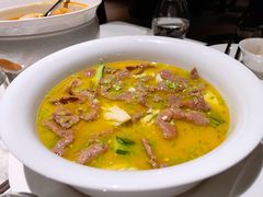 酸菜煮雪花牛肉-遇外滩(BFC外滩金融中心店)