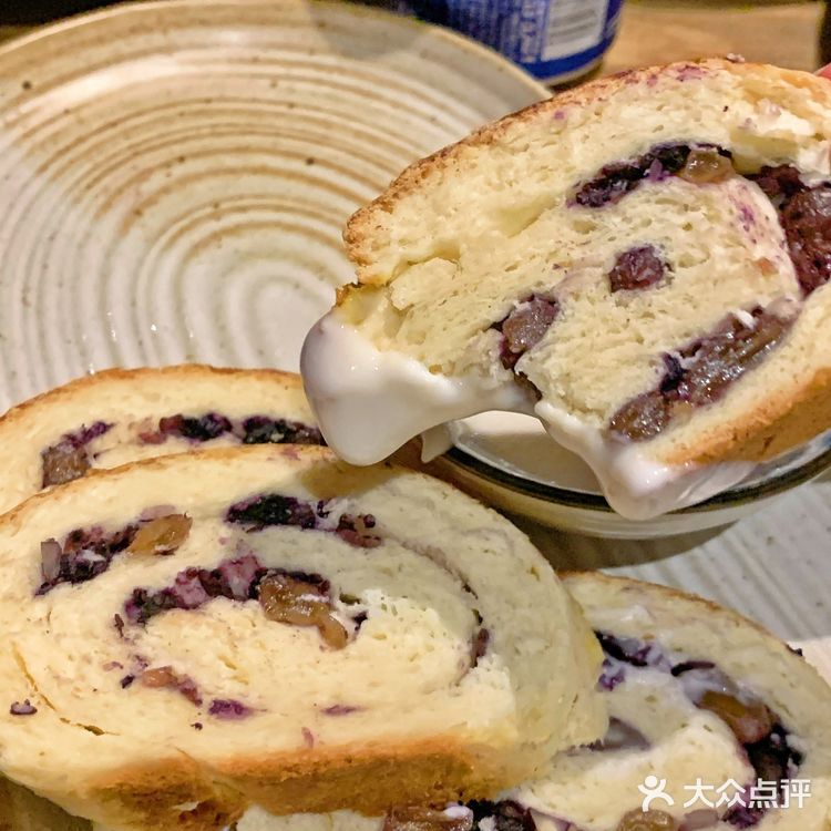 上海探店｜南京路步行街新疆菜！羊肉这样吃香