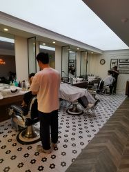-理昂男士理发店 Barber shop