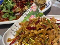 -百味地锅鸡(二店·财校分店)