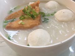 魚蛋魚腐米線-翠华餐厅(香港国际机场店)
