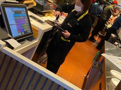 -麦当劳(中二横路店)
