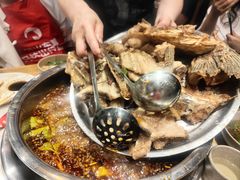 -肖肖酸萝卜鱼火锅(总店)