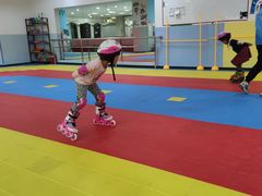 -米高轮滑·自由式轮滑·速桩·滑板(锦辉店)