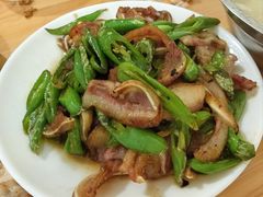 尖椒炒猪耳-胖娃滋补蹄花