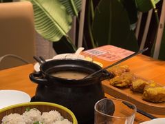 -莲餐厅·湖北菜·潜江小龙虾店(愚园路店)