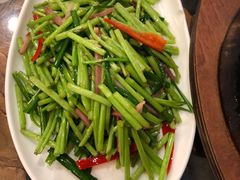 藜蒿炒腊肉-西江美食舫·江西菜(健德桥店)