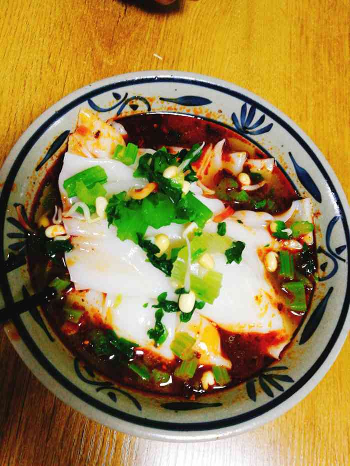 秘制米皮-"看着抖音推荐过去的,味道真心不咋地,吃完.