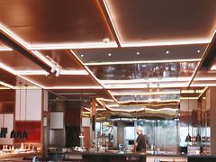 -大中华希尔顿酒店-念自助餐·嗨啤·小龙虾
