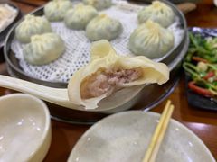 -正宗开封黄家灌汤小笼包子