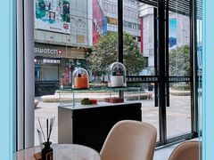 靠窗位-麦雪尔甜品·生日蛋糕(新街口旗舰店)