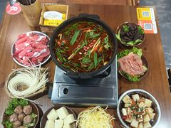 -黔有有贵州酸汤夺夺粉火锅(五味十字店)