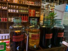 -果松木炭酸菜铜火锅·外婆参鸡汤