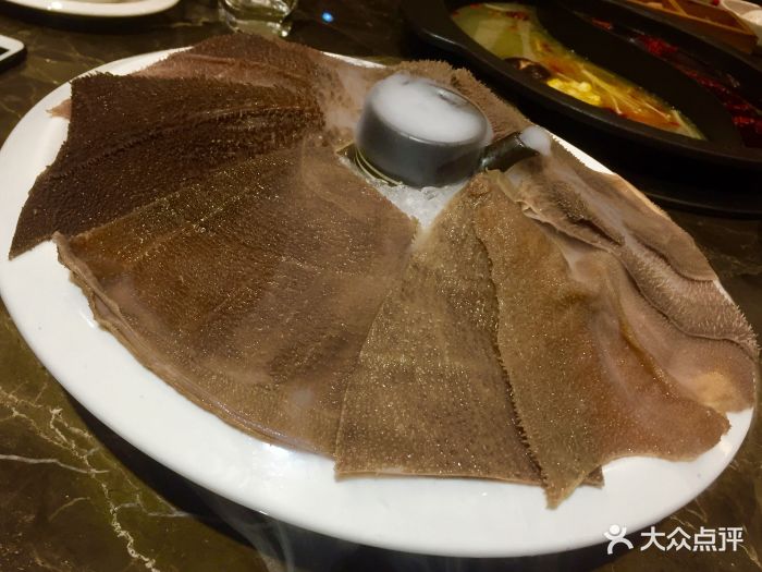 大龙䶮老火锅·烧烤极品巴掌毛肚图片