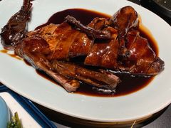 老头儿卤鸭（半只）-老头儿油爆虾·1987杭州烟火味(湖滨银泰in77D区店)