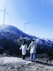 -雪中彩影婚纱摄影·微光艺术中心