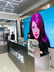 -LESSMORE科技头皮理容中心