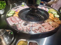 -哈哈碳都·牛肋条无限自助烤肉(宝龙店)