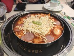 -三清洞摩西韩式年糕火锅(威高广场店)