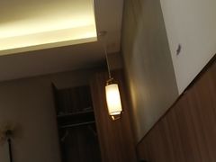 -忆江南酒店(交通大学咸宁路地铁站店)