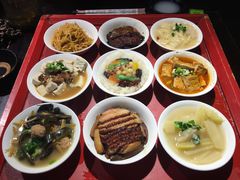 -蓝田九大碗民俗食府(蓝田店)