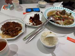 -姚姚酸菜鱼·金戈戈香港豉油鸡(喜荟城联名店)