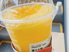 -喜茶(北京华贸购物中心店)