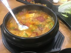-肉甲韩国木炭烤肉(新壹街1店)