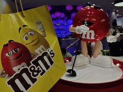 -m豆巧克力世界(上海世茂广场店)