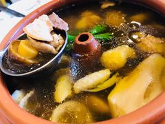 野生菌汽锅鸡-小厨子私房菜·云南美食店