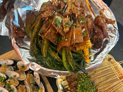 -何师烧烤Pro ·江湖川菜·小龙虾·精酿(太古里旗舰店)